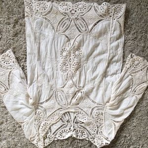 Lapis beach top white